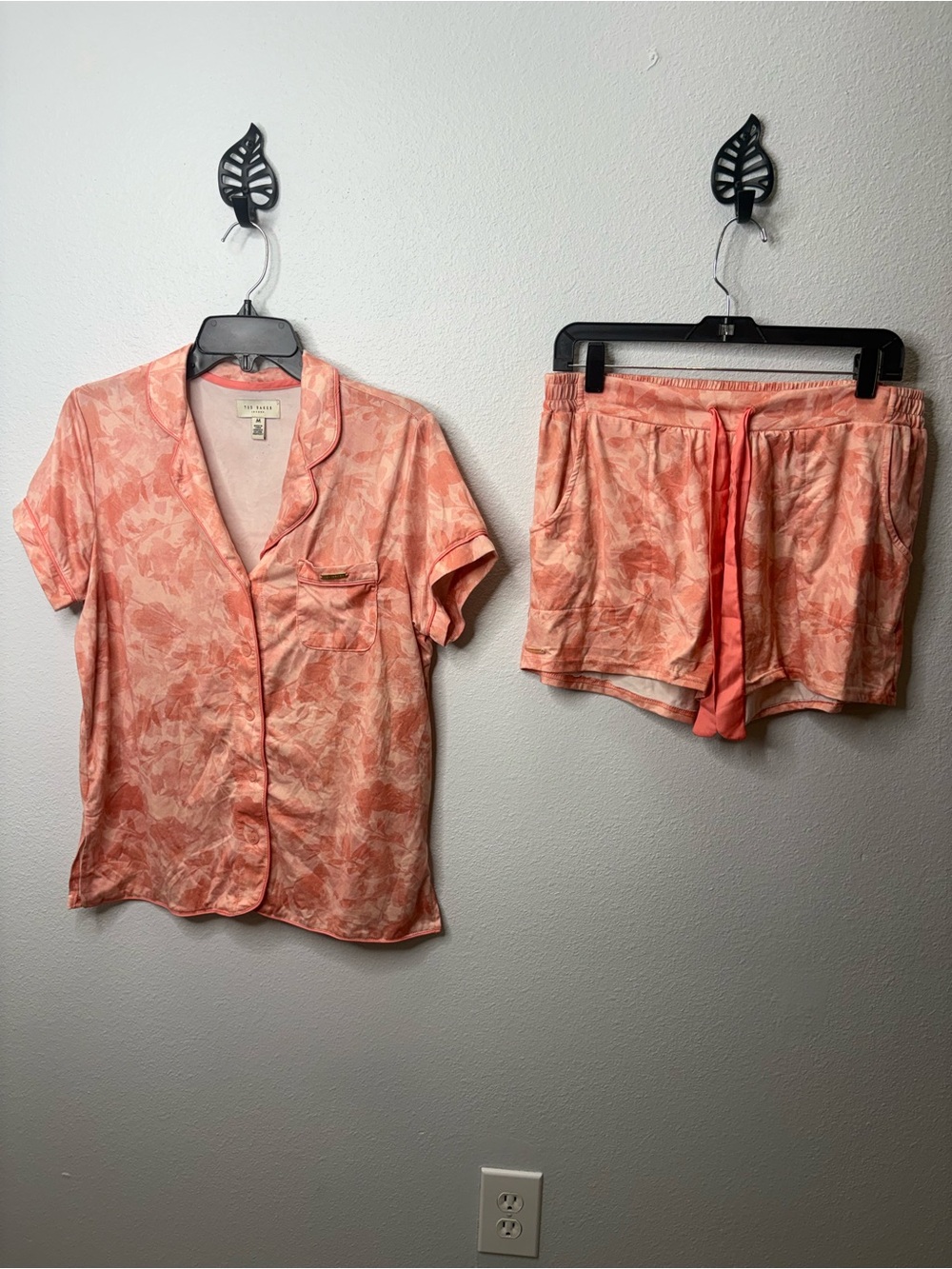 Ted Baker London Size Medium Pajama Set